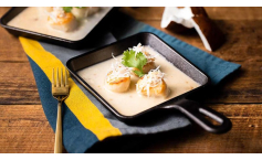 Seared Scallop with Coconut Cream Sauce